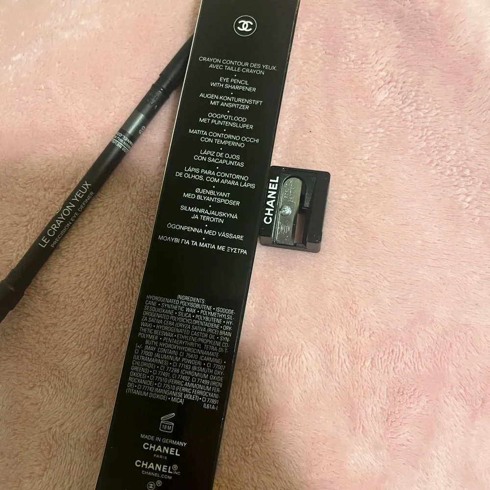 CHANEL Le Crayon Yeux in Gris Scintillant‎